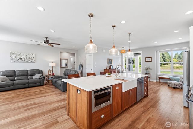 673 Schultz Drive, Bellingham, WA 98226
