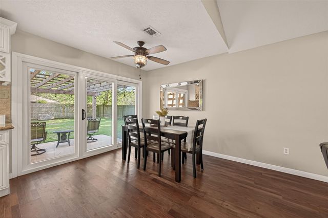 12306 River Bend Drive, Mont Belvieu, TX 77523