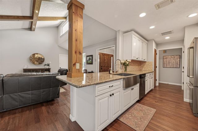 12306 River Bend Drive, Mont Belvieu, TX 77523