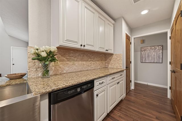 12306 River Bend Drive, Mont Belvieu, TX 77523