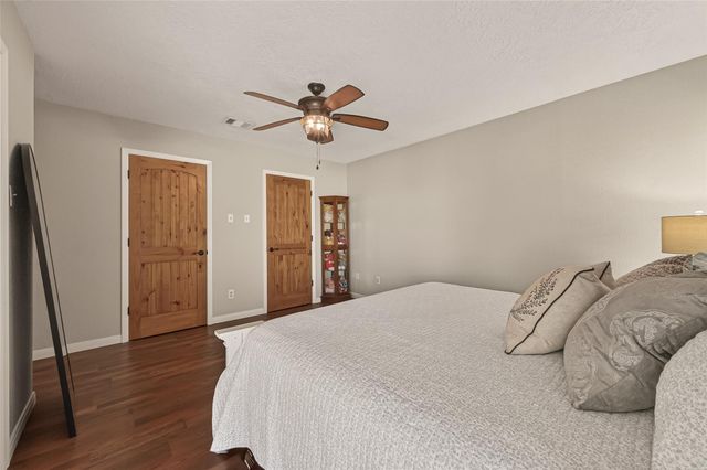 12306 River Bend Drive, Mont Belvieu, TX 77523