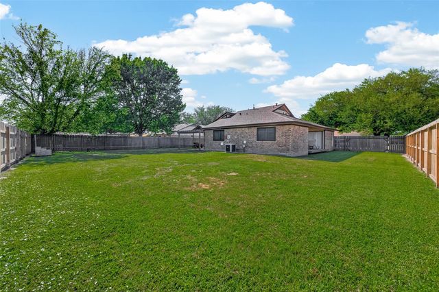 12306 River Bend Drive, Mont Belvieu, TX 77523