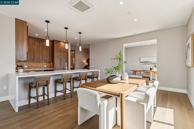 375 W El Pintado Rd 106, Danville, CA 94526