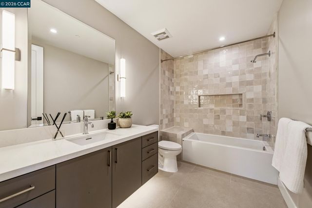 375 W El Pintado Rd 106, Danville, CA 94526