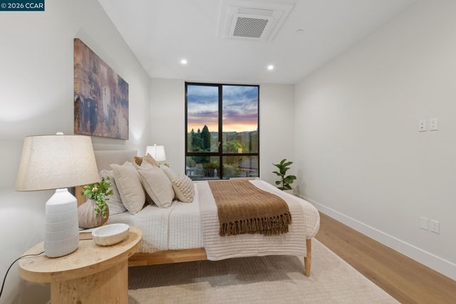 375 W El Pintado Rd 106, Danville, CA 94526