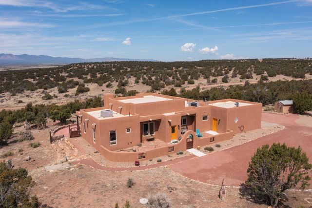 1150 Jumano Trail, Mountainair, NM 87036