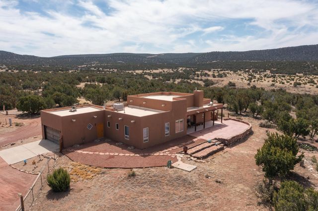 1150 Jumano Trail, Mountainair, NM 87036