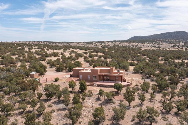 1150 Jumano Trail, Mountainair, NM 87036