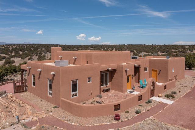 1150 Jumano Trail, Mountainair, NM 87036