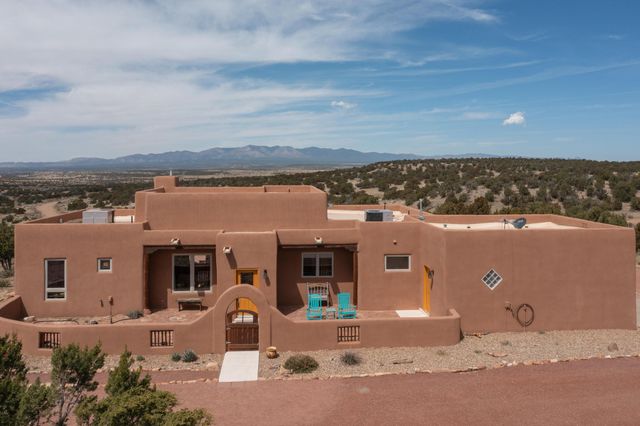 1150 Jumano Trail, Mountainair, NM 87036
