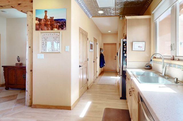 1150 Jumano Trail, Mountainair, NM 87036