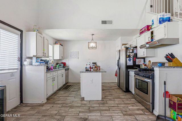 12444 SOMBRA GRANDE Drive, El Paso, TX 79938