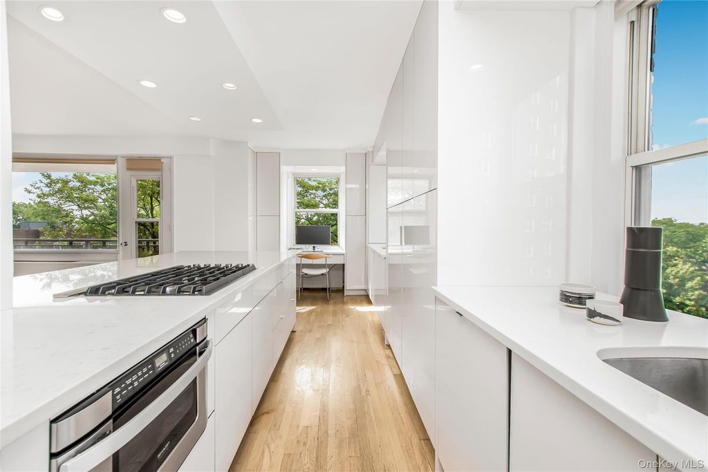 3777 Independence Avenue 7H, Bronx, NY 10463 — photo 4