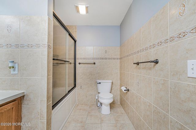 12 Oxford Court, Englishtown, NJ 07726