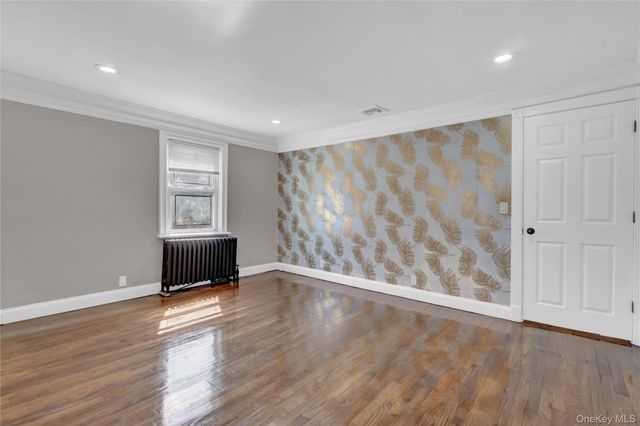 154 California Avenue, Freeport, NY 11520