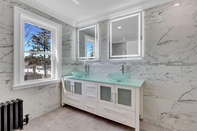 154 California Avenue, Freeport, NY 11520