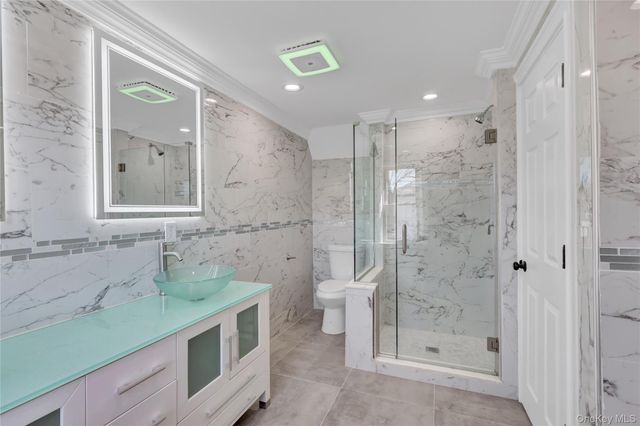 154 California Avenue, Freeport, NY 11520