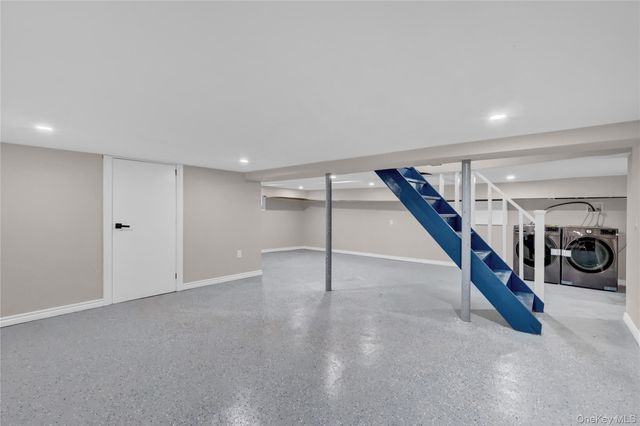 154 California Avenue, Freeport, NY 11520