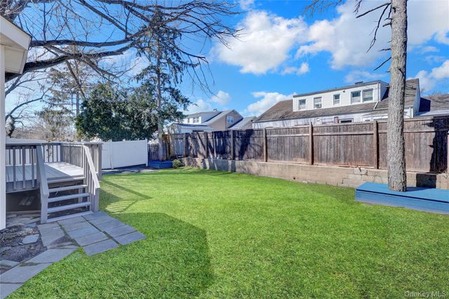 154 California Avenue, Freeport, NY 11520