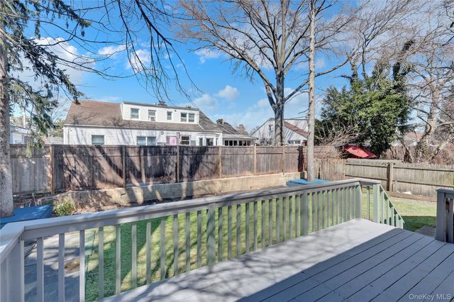 154 California Avenue, Freeport, NY 11520