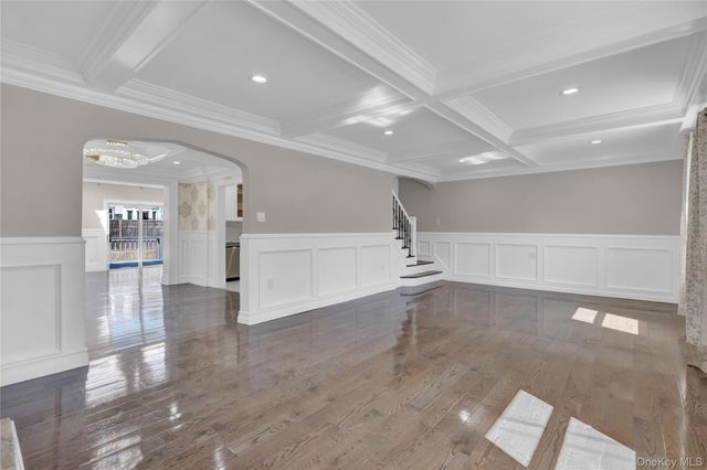 154 California Avenue, Freeport, NY 11520