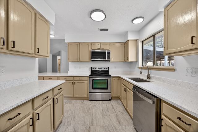 2409 Springridge Drive, Arlington, TX 76014