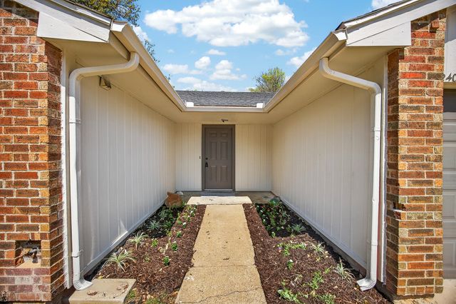 2409 Springridge Drive, Arlington, TX 76014