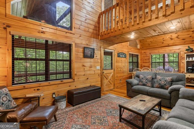 294 Oakwood Trail, Mineral Bluff, GA 30559