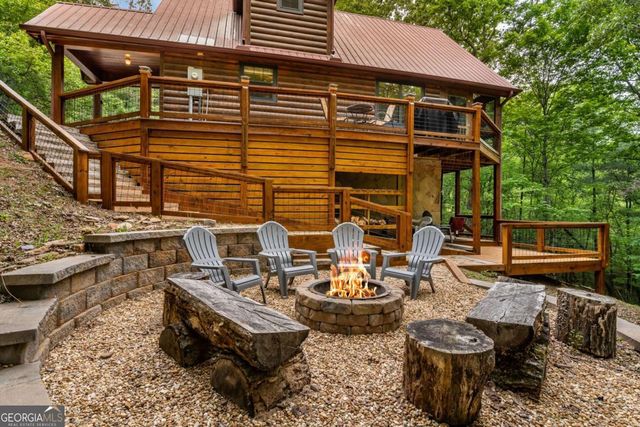 294 Oakwood Trail, Mineral Bluff, GA 30559