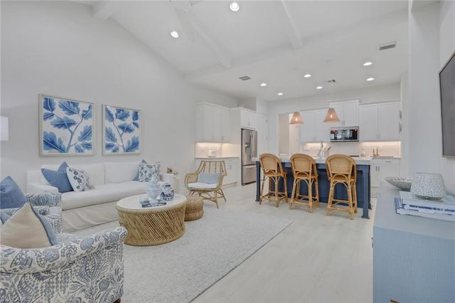 7222 Saona CT, Naples, FL 34113