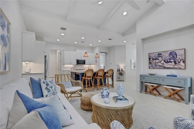 7222 Saona CT, Naples, FL 34113