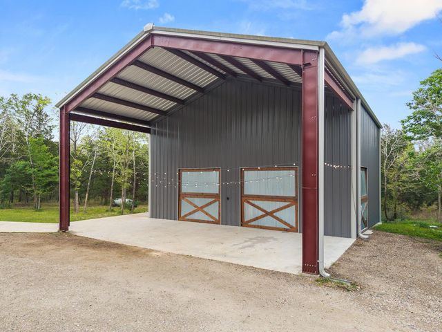 3915 County Road 447, Anderson, TX 77830
