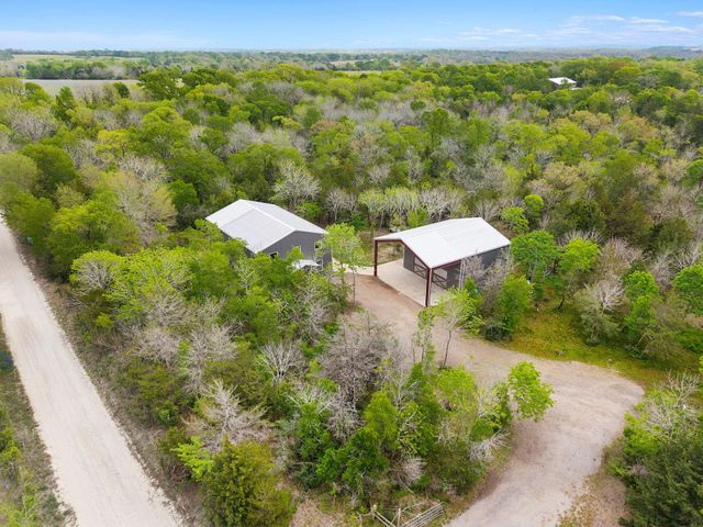 3915 County Road 447, Anderson, TX 77830