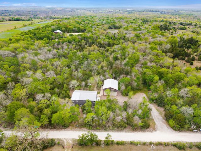 3915 County Road 447, Anderson, TX 77830