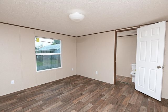 155 Doucet Dr, Golden Meadow, LA 70357