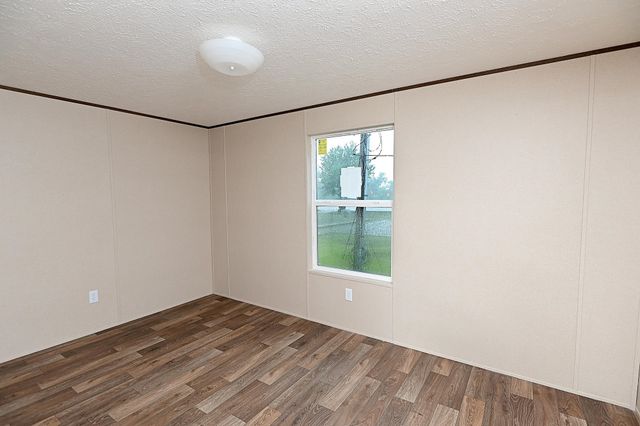 155 Doucet Dr, Golden Meadow, LA 70357