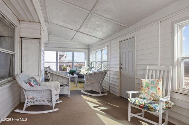 202 Glenn Street, Atlantic Beach, NC 28512