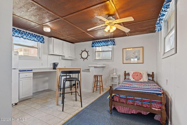 202 Glenn Street, Atlantic Beach, NC 28512