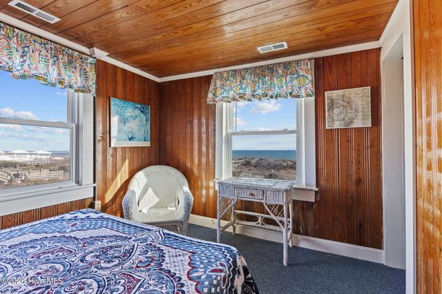 202 Glenn Street, Atlantic Beach, NC 28512