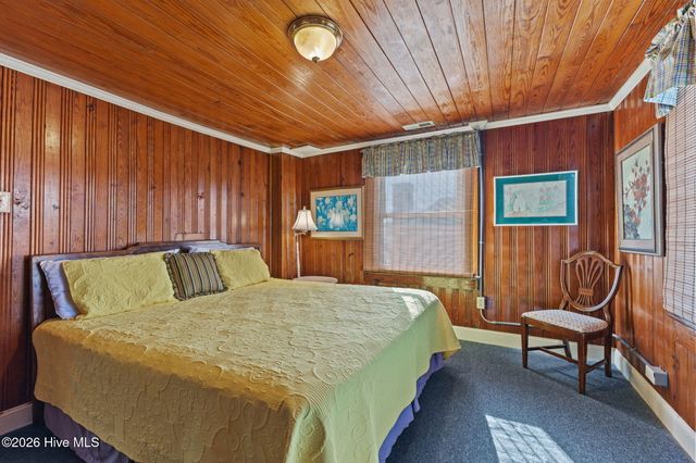 202 Glenn Street, Atlantic Beach, NC 28512