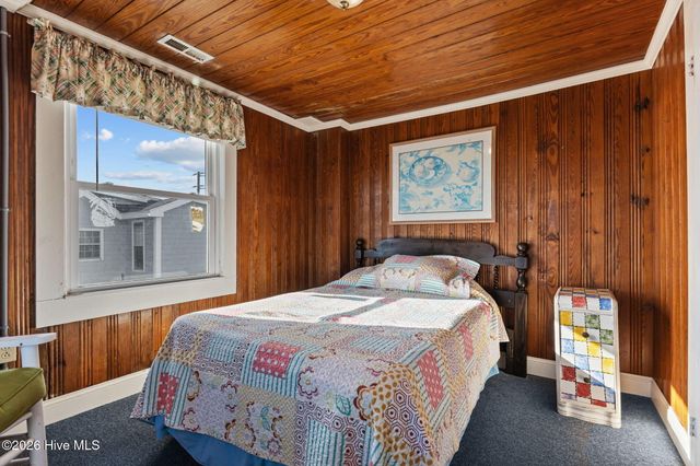 202 Glenn Street, Atlantic Beach, NC 28512