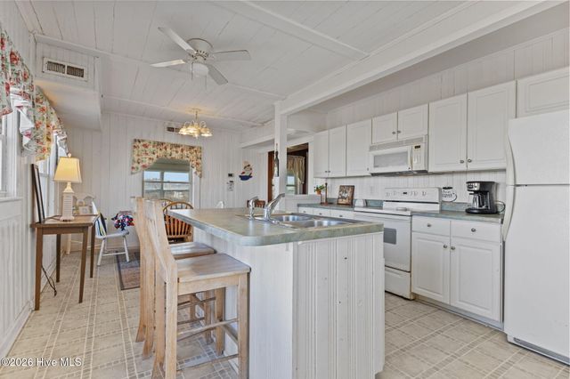 202 Glenn Street, Atlantic Beach, NC 28512