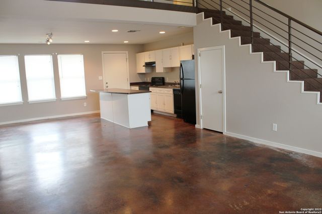 116 Nova Mae Dr Apt 3, San Antonio, TX 78216