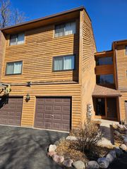 9551 Arrowhead Drive 2F, Hickory Hills, IL 60457