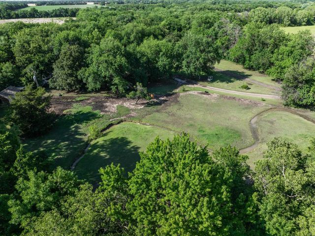 7300 N Hillside St, Valley Center, KS 67147