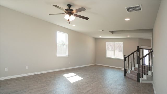 712 Prairie Creek Drive, Princeton, TX 75407