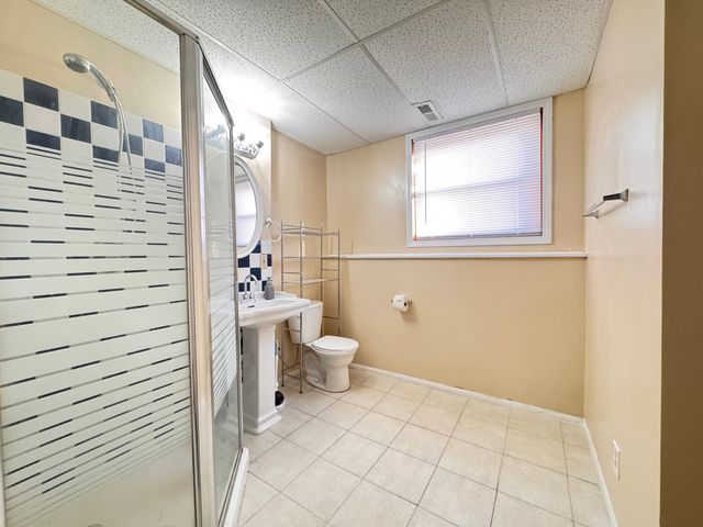 406 N Clover Court, Dixon, IL 61021