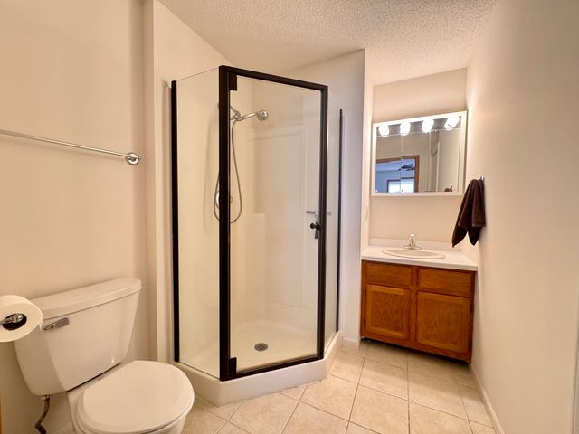 406 N Clover Court, Dixon, IL 61021