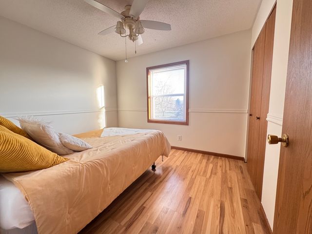 406 N Clover Court, Dixon, IL 61021