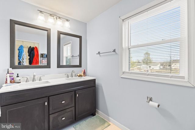 124 WHEATLAND DR, Gettysburg, PA 17325